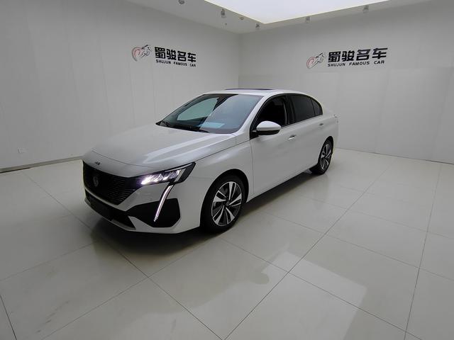 Peugeot 408 2025 1.6T Édition Chasing Light