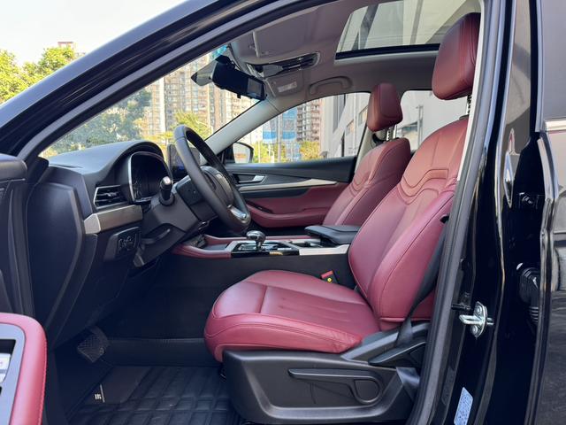 Jetour X70 FL 2024 1.5T DCT Beyond PRO+ 7 places