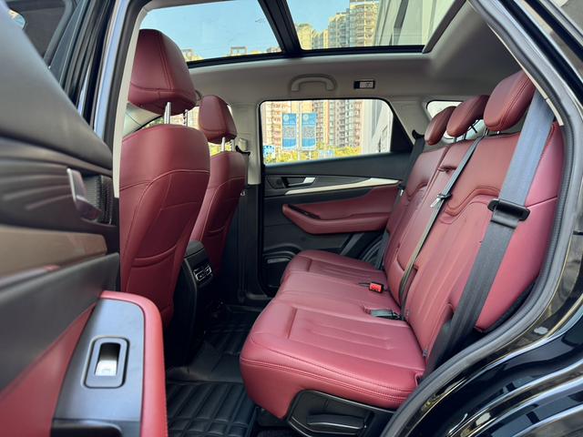 Jetour X70 FL 2024 1.5T DCT Beyond PRO+ 7 places