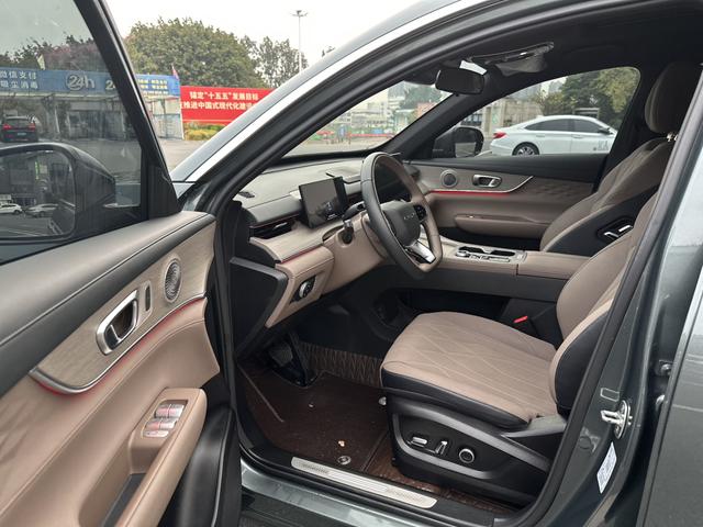 Chery Tiggo 8 PLUS 2024 1.6TGDI DCT