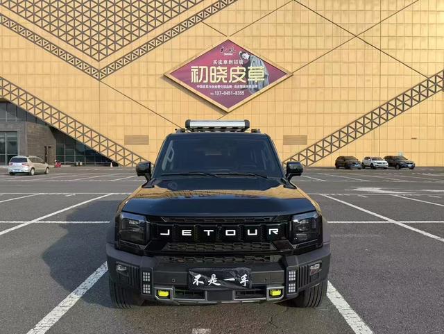 Jetour T2 2023 1.5TD 2WD Discovery PRO Avec Accesoires