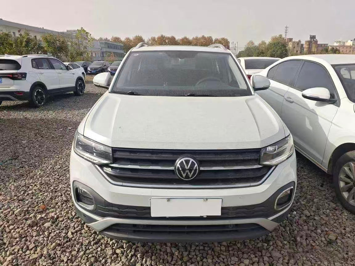 Volkswagen Tacqua 2023 1.2TSI smart link Auto