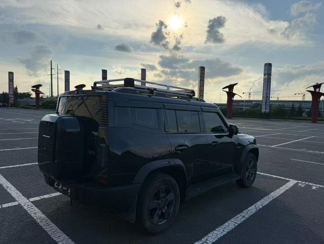 Jetour T2 2023 1.5TD 2WD Discovery PRO Avec Accesoires