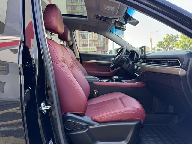 Jetour X70 FL 2024 1.5T DCT Beyond PRO+ 7 places