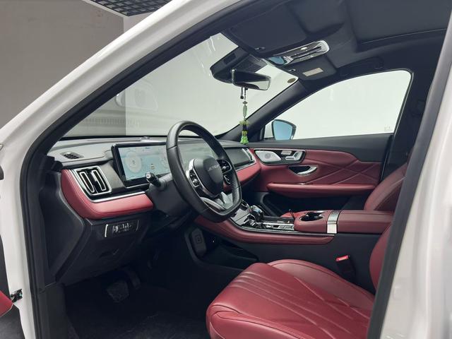 Jetour X70 PLUS 2024 1.5T 7DCT Édition Flagship 5 places Full Options