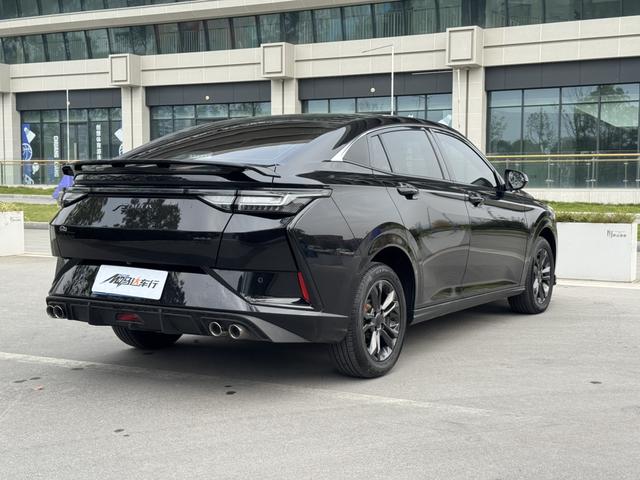 Dongfeng Aeolus Shine 2024 1.5 Turbo 197 Ch Édition Sport