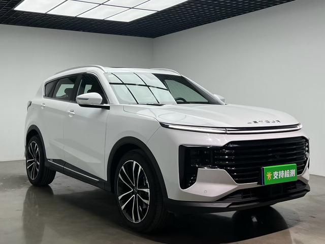 Jetour X70 PLUS 2024 1.5T 7DCT Édition Flagship 5 places Full Options