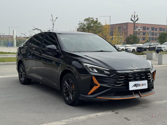 Dongfeng Aeolus Shine 2024 1.5 Turbo 197 Ch Édition Sport